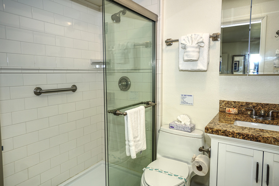 Wicker Inn Resort - Primrose - bathroom