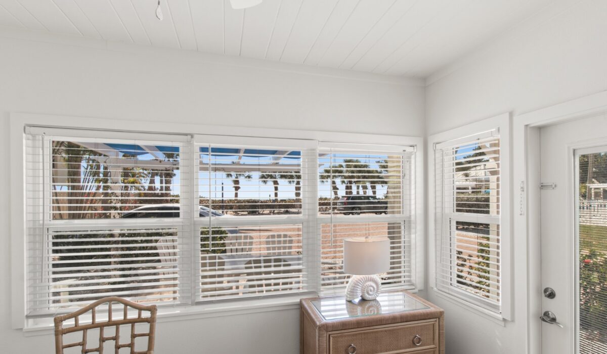 bougainvillea-cottage-exterior-patio